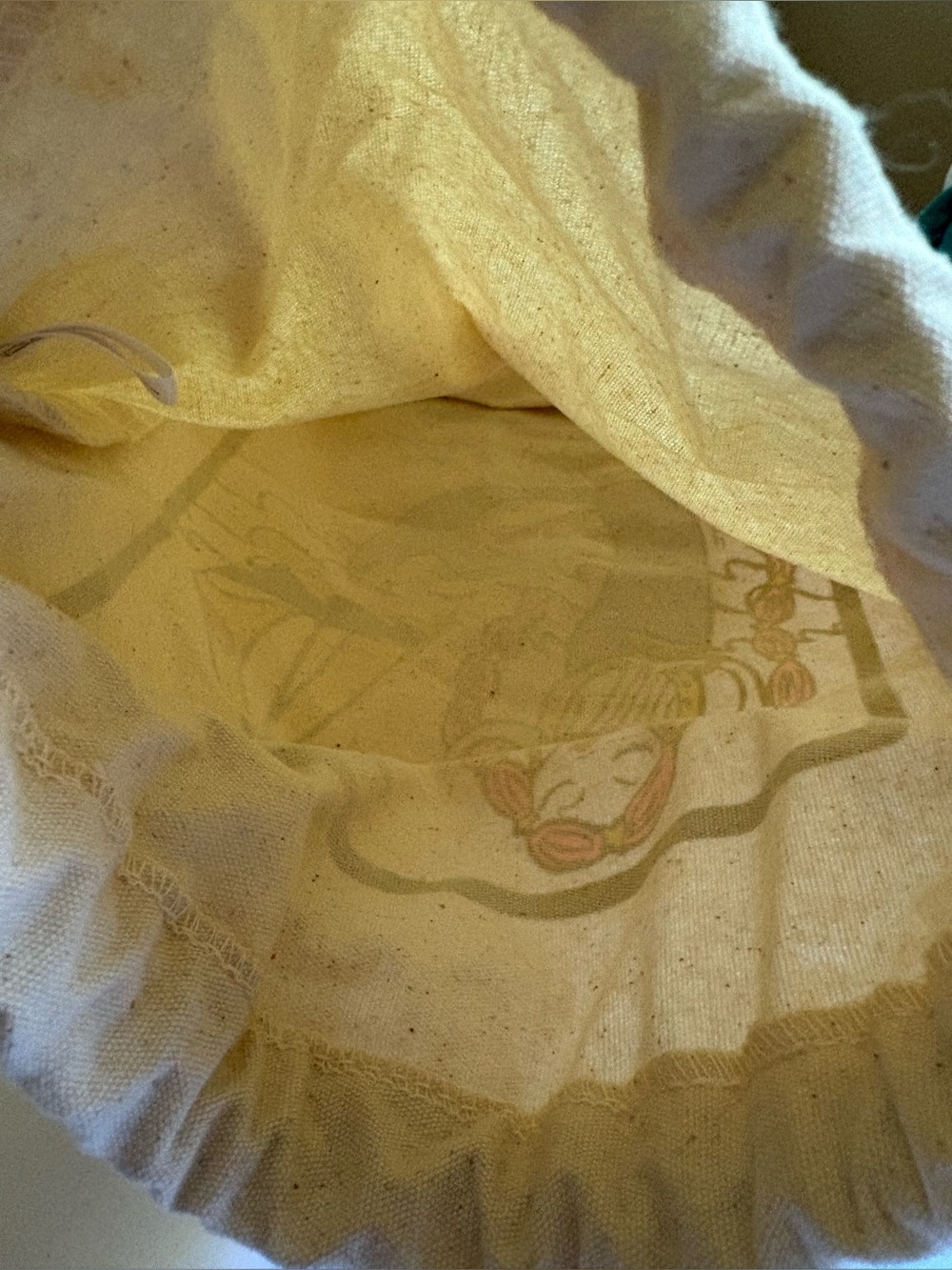 Rare! Brighton Drawstring Pouch in Cream with Mermaid Print - Picture 4 of 7
